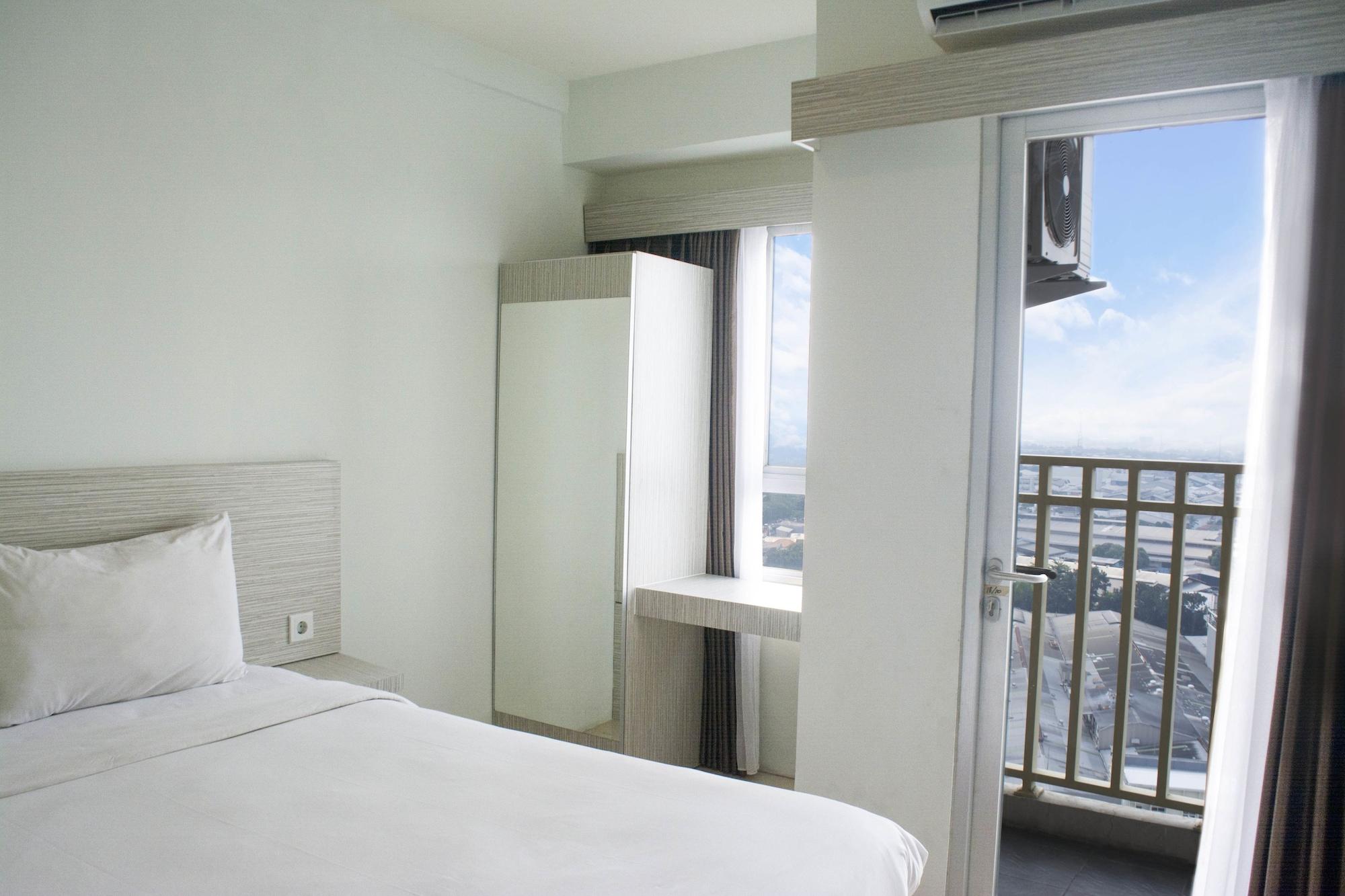 Titanium Express HomTel Hotel Jakarta Exterior foto