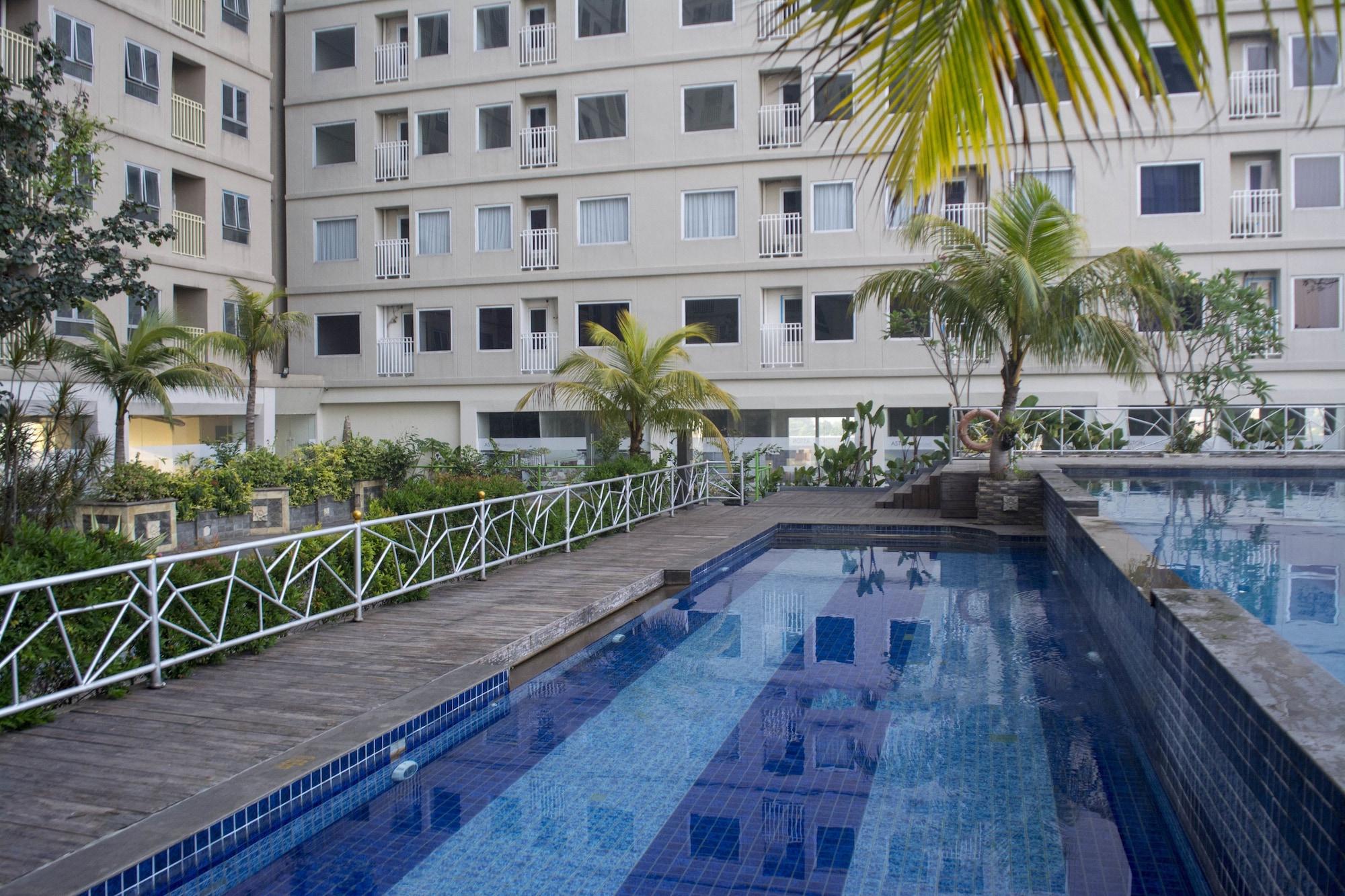 Titanium Express HomTel Hotel Jakarta Exterior foto